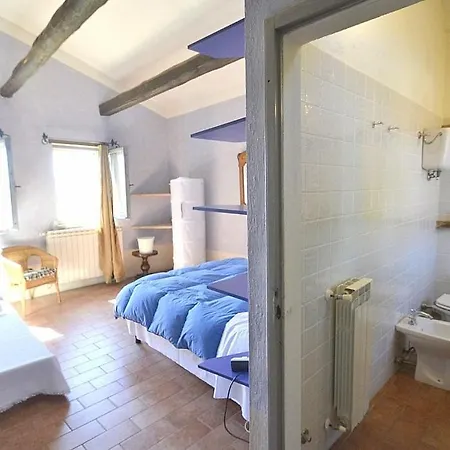 Sleeps 4 Pool Wifi 公寓 *